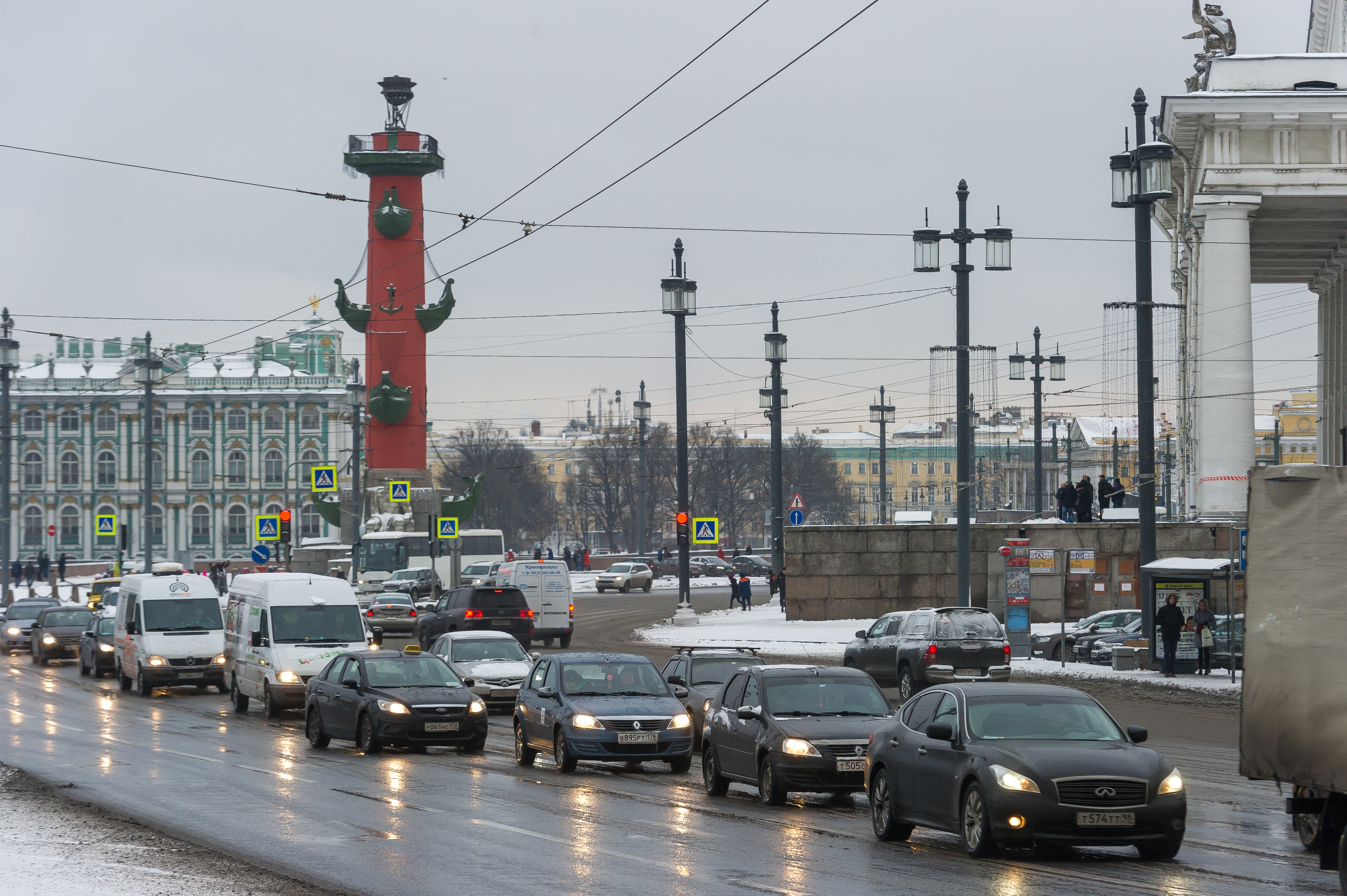 Из-за количества транспорта Петербург стал одним из самых шумных городов  России - KP.RU