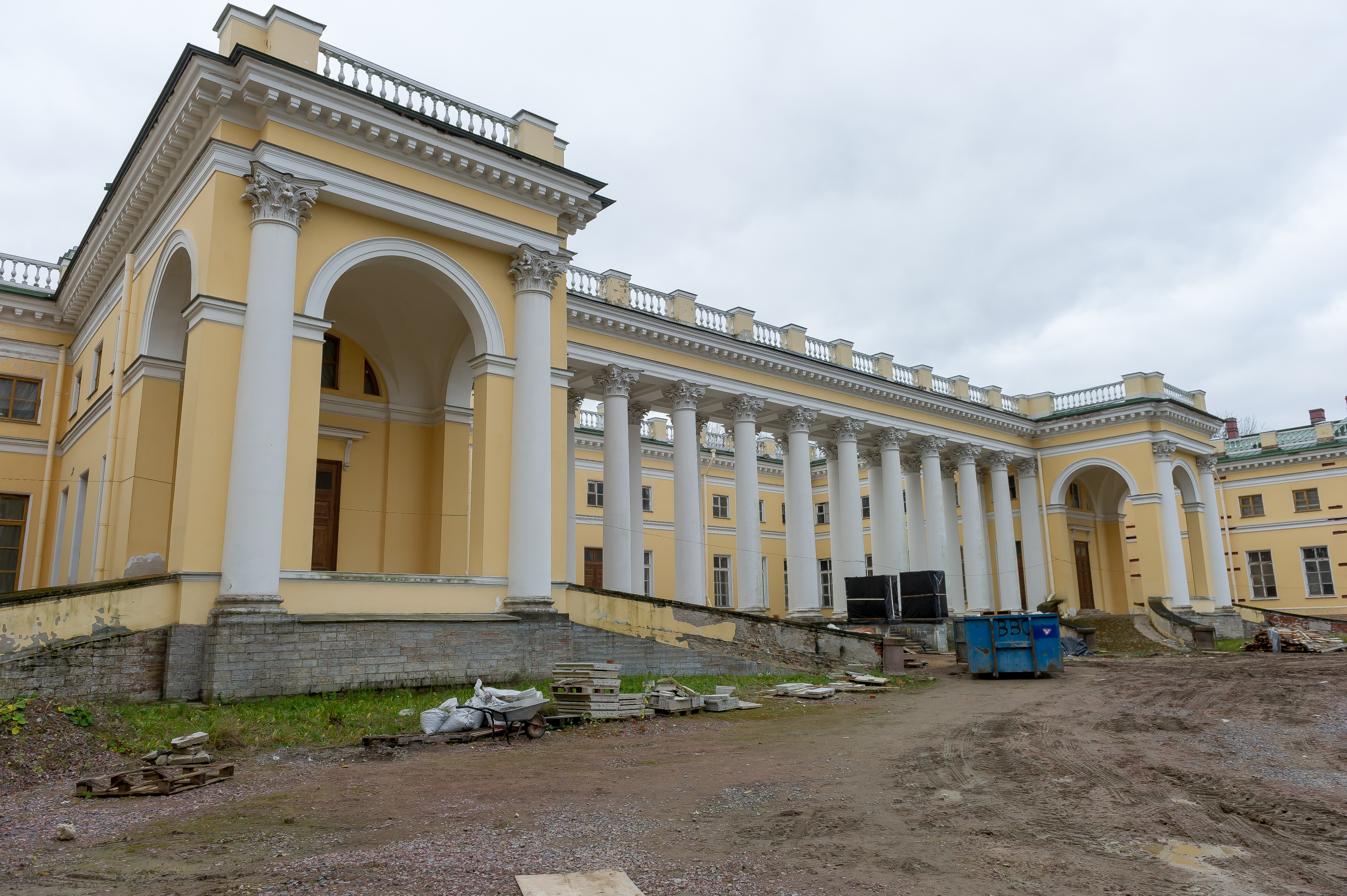 Личную жилплощадь Николая II показали общественности во время реставрации -  KP.RU