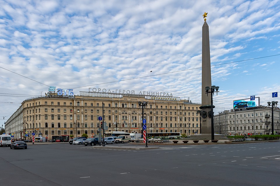 Санкт петербург гостиница октябрьская фото здания